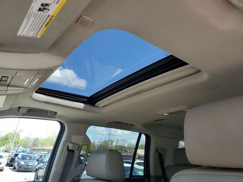 Used 2018 Chevrolet Tahoe Premier w/ Max Trailering Package AWD/4WD image 9