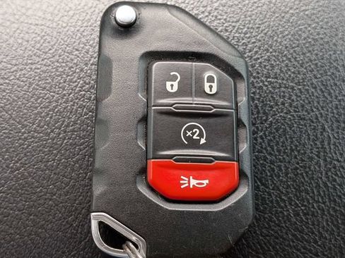 Used 2022 Jeep Wrangler Unlimited Sport AWD/4WD image 30