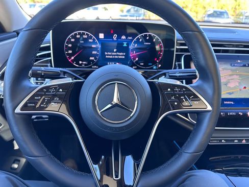 Certified 2024 Mercedes-Benz E 450 4MATIC Sedan image 20