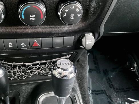 Used 2016 Jeep Wrangler Unlimited Sport w/ Quick Order Package 24S image 28