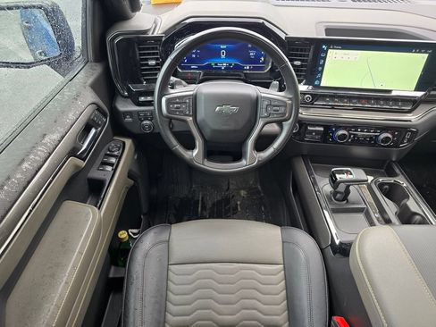 Used 2024 Chevrolet Silverado 1500 ZR2 w/ Technology Package AWD/4WD image 18