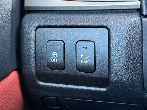 Used 2015 Lexus GS 350 w/ F Sport Package image 30