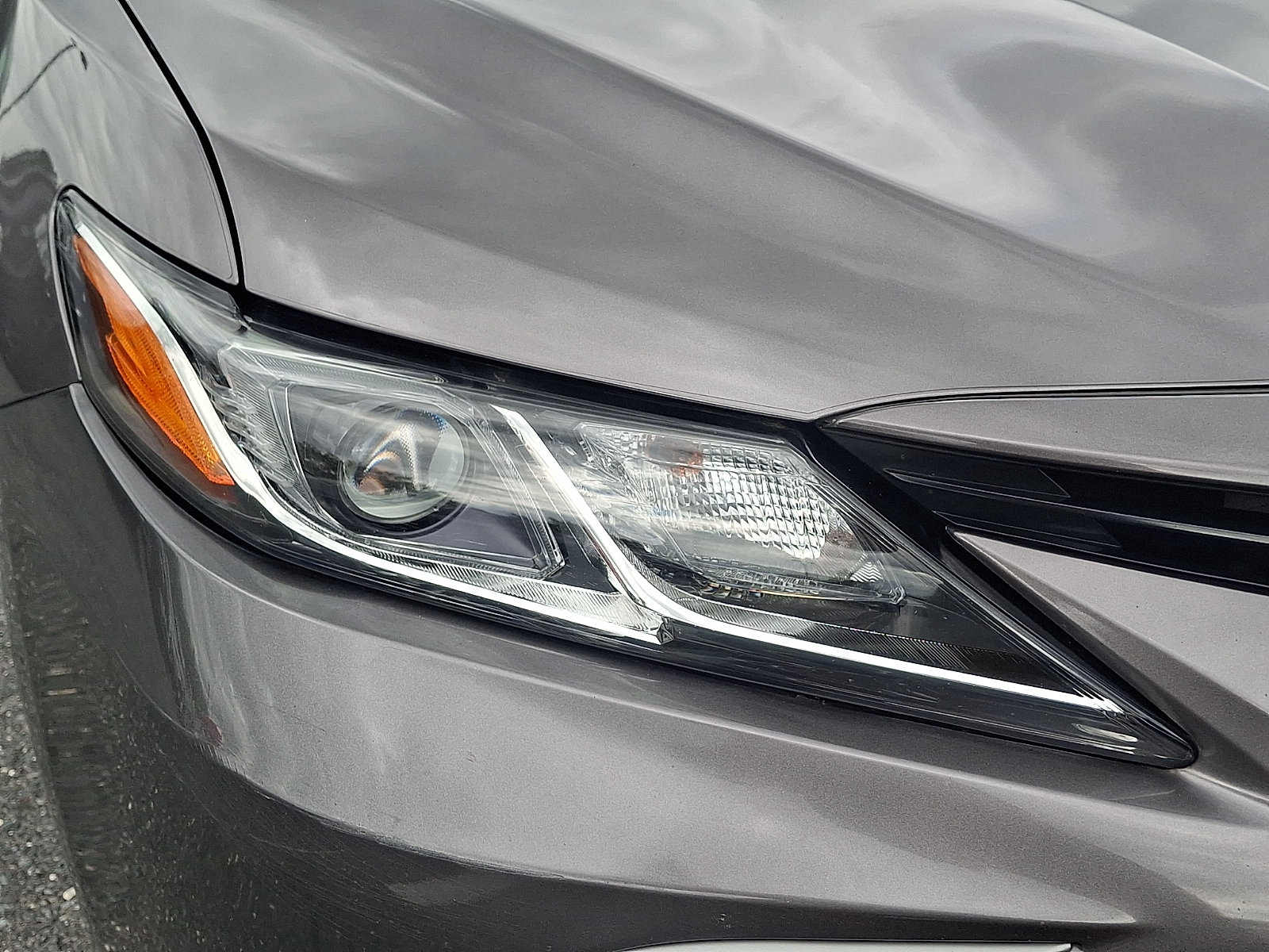 Used 2023 Toyota Camry LE AWD/4WD image 9