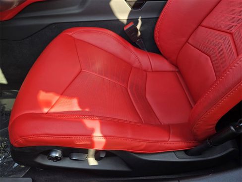 Used 2021 Chevrolet Corvette Stingray Preferred Cpe w/ Z51 Performance Package image 11