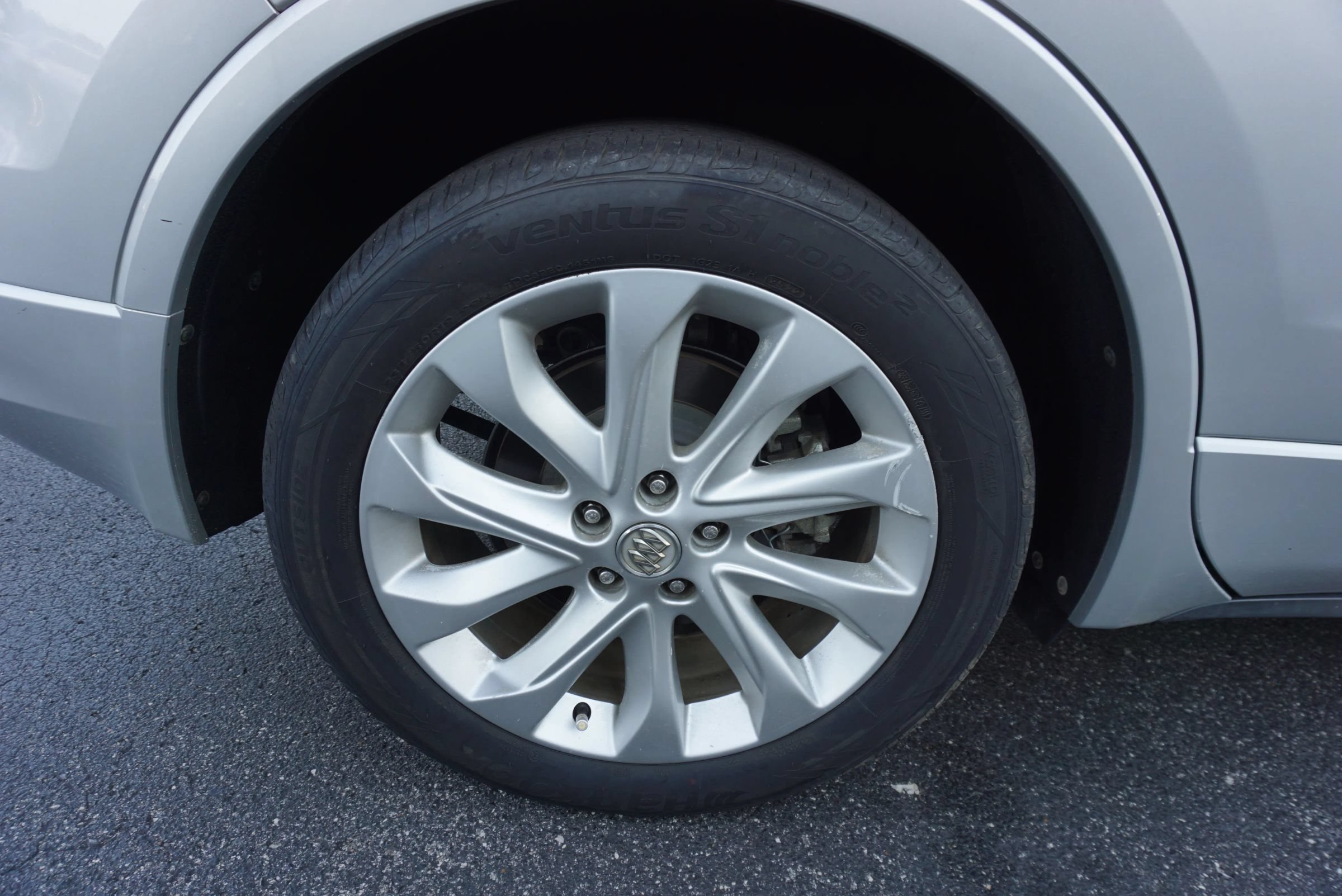 Used 2016 Buick Envision Premium AWD/4WD image 35