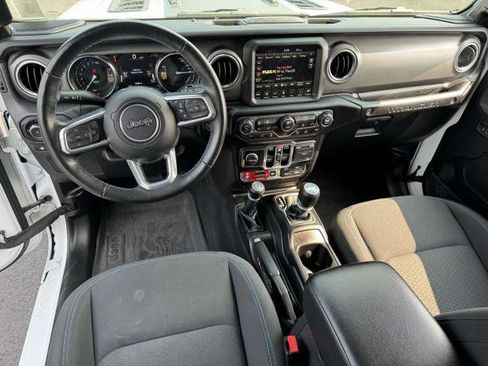 Used 2022 Jeep Wrangler Unlimited Rubicon 4xe w/ Cold Weather Group image 8