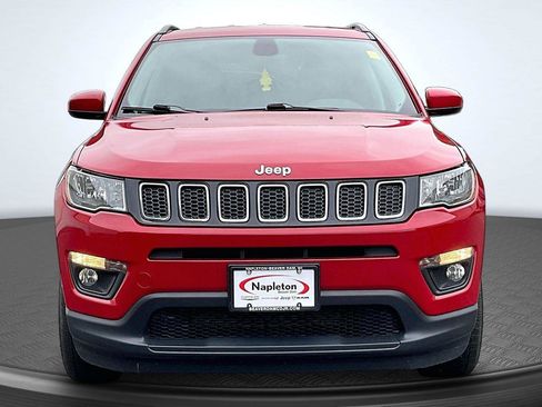 Used 2019 Jeep Compass Latitude w/ Cold Weather Group AWD/4WD image 3