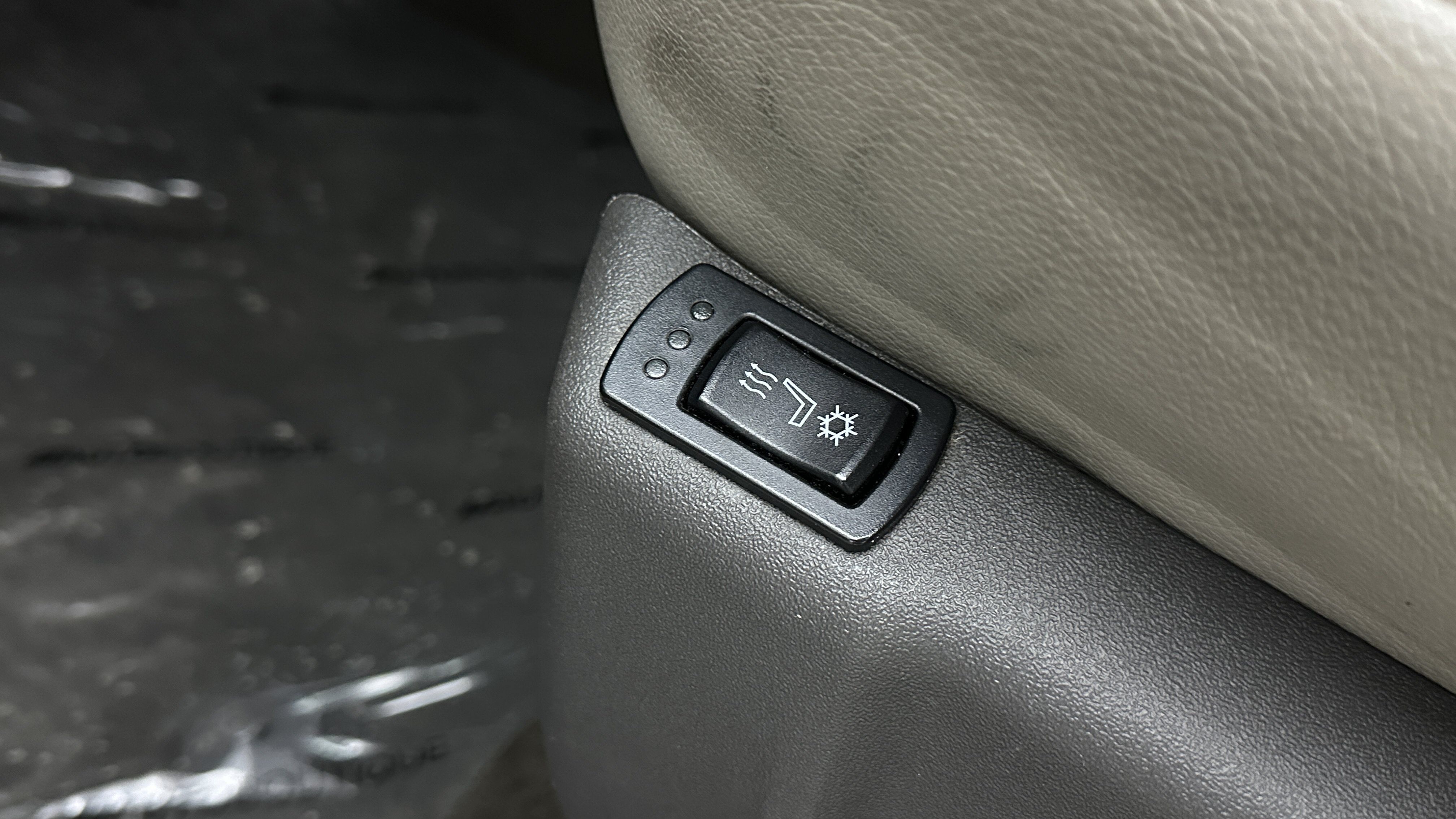 Used 2020 Ford Expedition Max XLT RWD image 16
