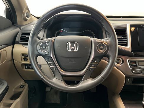 Used 2019 Honda Ridgeline RTL-T image 12