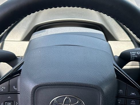 Used 2025 Toyota Prius Limited FWD image 26