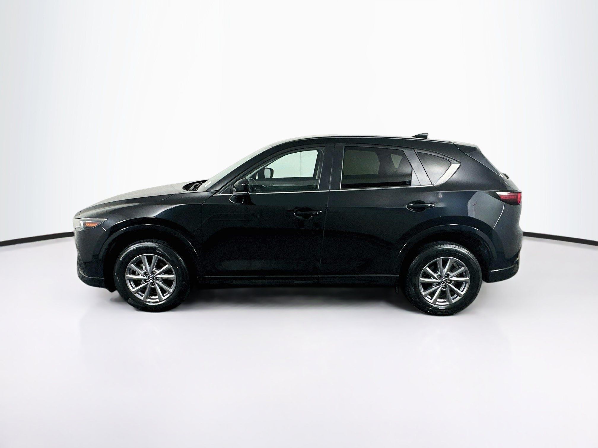 Used 2025 MAZDA CX-5 AWD 2.5 S w/ Select Package image 4