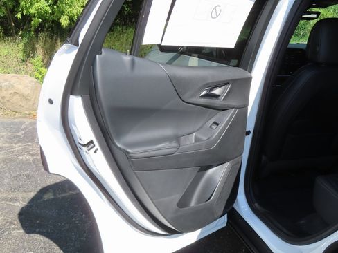 New 2026 Chevrolet Equinox LT w/ Convenience Package II image 26