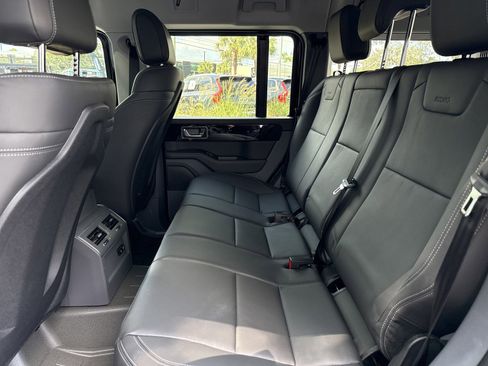 New 2025 INEOS Grenadier Fieldmaster Edition image 24