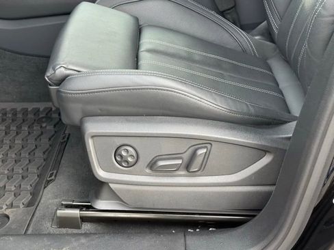 Used 2025 Audi Q5 2.0T Premium Plus image 13