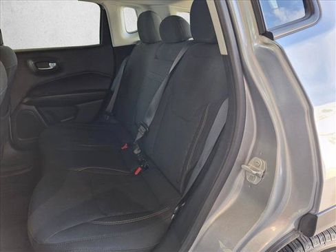 Used 2018 Jeep Compass Sport FWD image 18