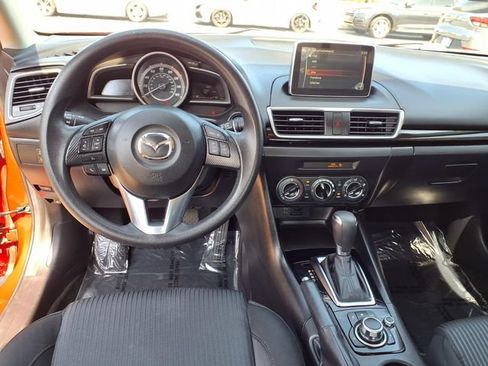 Used 2016 MAZDA MAZDA3 i Sport w/ Preferred Equipment Package FWD image 10
