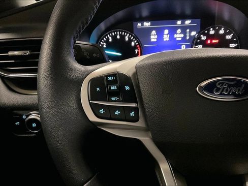 Certified 2023 Ford Explorer XLT w/ Equipment Group 202A AWD/4WD image 17