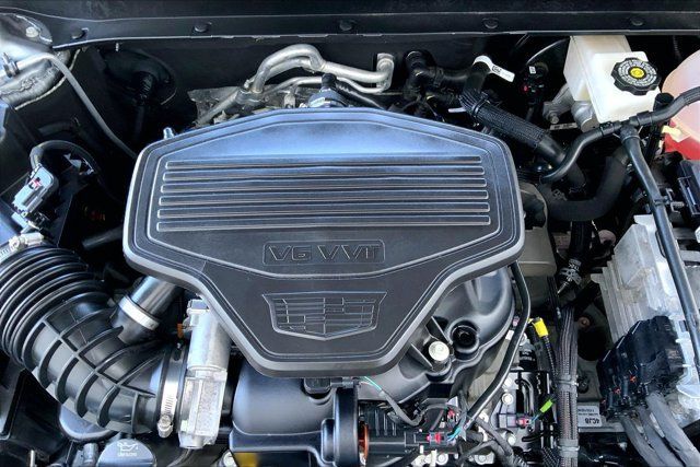 Used 2025 Cadillac XT6 Premium Luxury AWD/4WD image 32