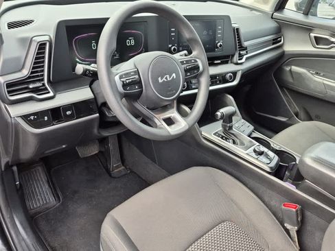 Used 2023 Kia Sportage LX AWD/4WD image 14