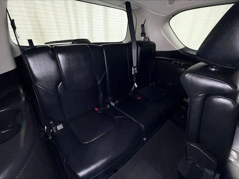 Used 2024 Nissan Armada SL image 28