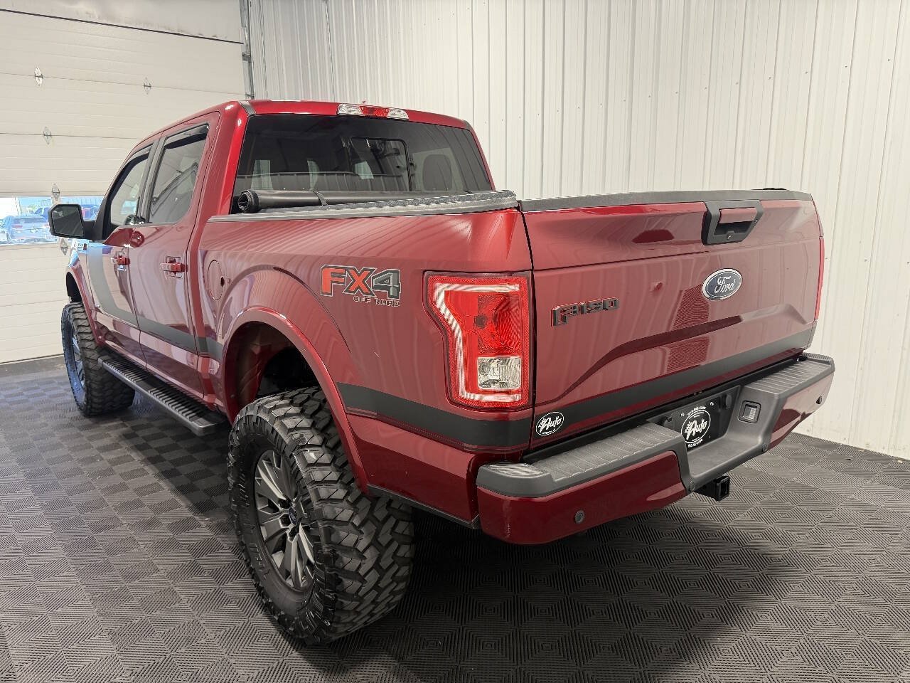 Used 2016 Ford F150 XLT w/ Equipment Group 302A Luxury AWD/4WD image 5