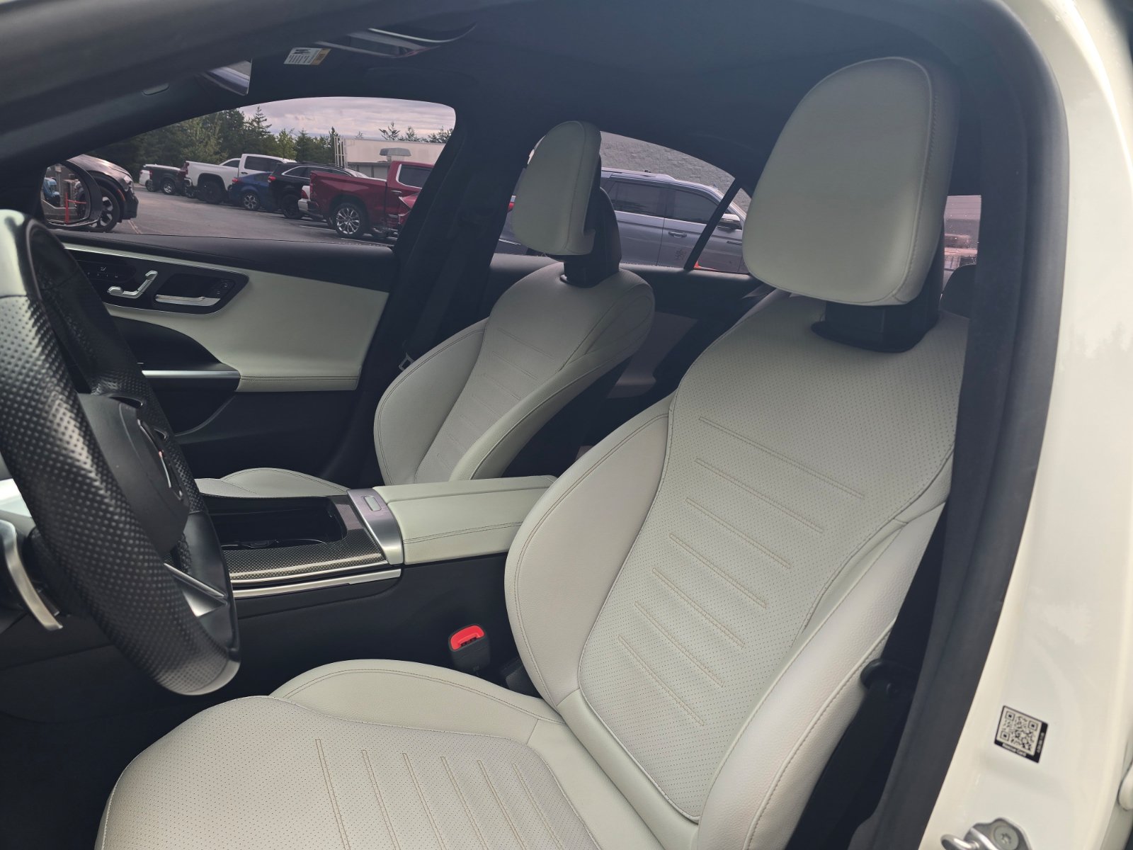 Used 2023 Mercedes-Benz C 300 Sedan image 12