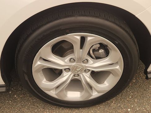 Certified 2024 Honda Accord LX image 10