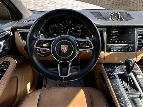 Used 2017 Porsche Macan image 5