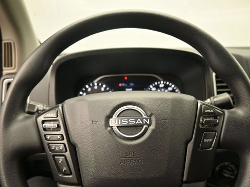 Used 2023 Nissan Frontier SV AWD/4WD image 14