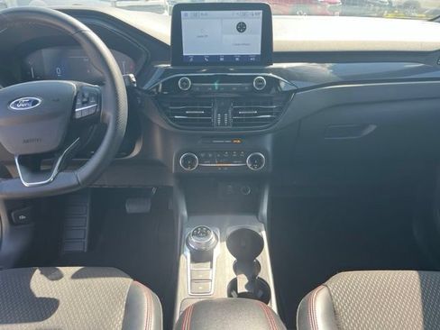 Used 2025 Ford Escape ST-Line FWD image 9
