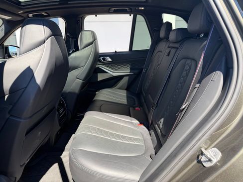 Used 2022 BMW X5 M w/ Competition Package 2 AWD/4WD image 18
