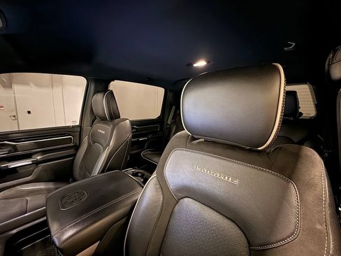 Used 2022 RAM 1500 Laramie AWD/4WD image 19