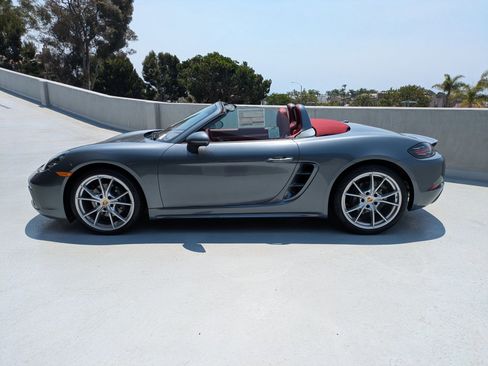 New 2025 Porsche 718 Boxster image 14