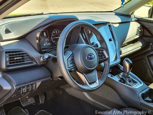 Used 2025 Subaru Outback Premium AWD/4WD image 9