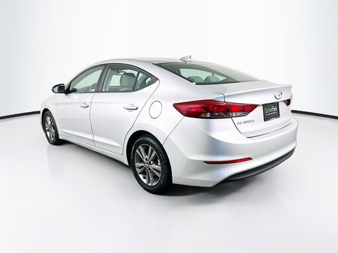 Used 2018 Hyundai Elantra SEL FWD image 5