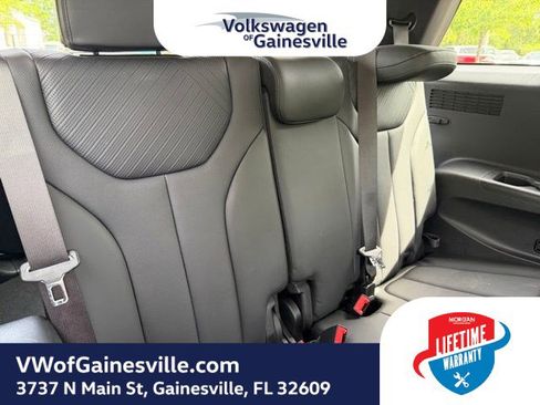 Used 2025 Hyundai Palisade SEL FWD image 9