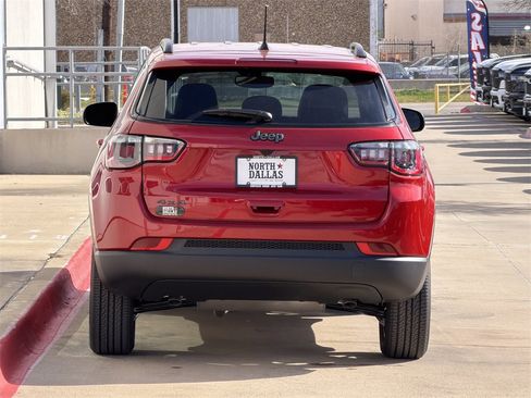 New 2026 Jeep Compass Latitude image 6