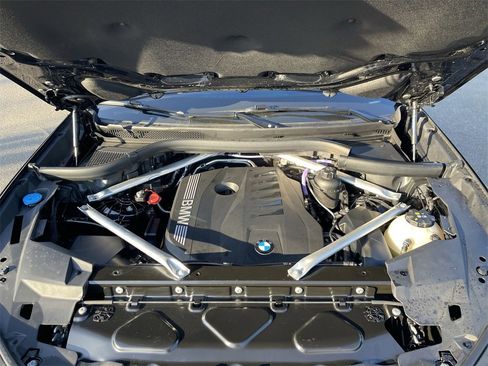 Used 2025 BMW X5 xDrive40i image 31