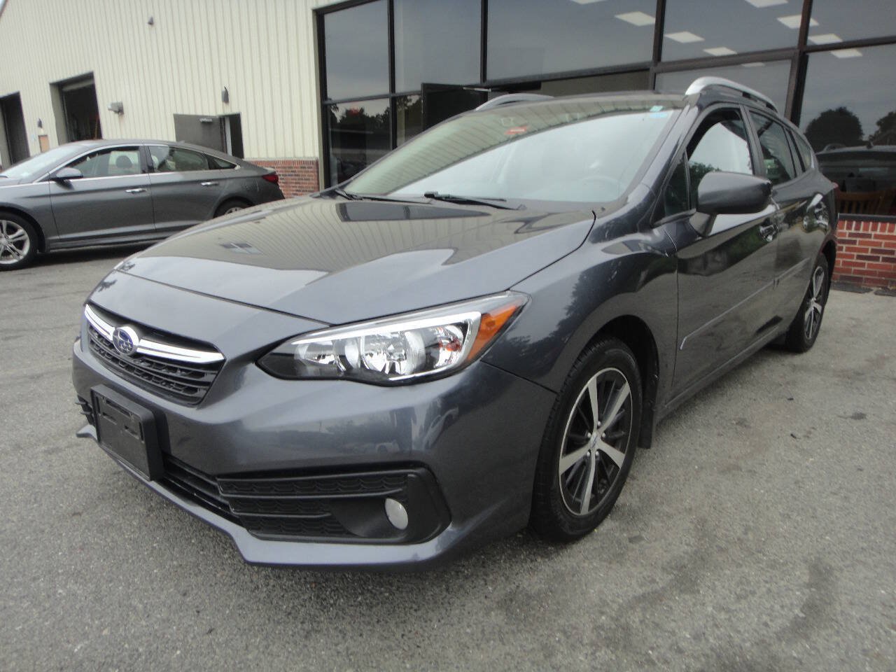 Used 2022 Subaru Impreza 2.0i Premium AWD/4WD image 1