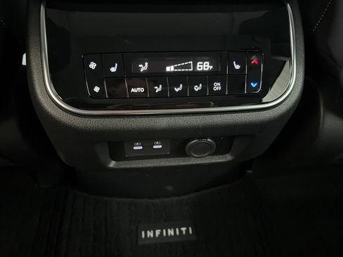 Certified 2025 INFINITI QX80 Pure image 33