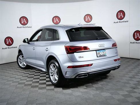 Used 2022 Audi Q5 2.0T Premium w/ Convenience Package image 6