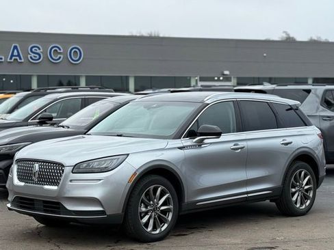 Used 2022 Lincoln Corsair AWD w/ Premium Package image 34