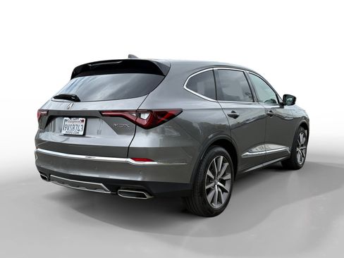 Used 2025 Acura MDX FWD w/ Technology Package image 5