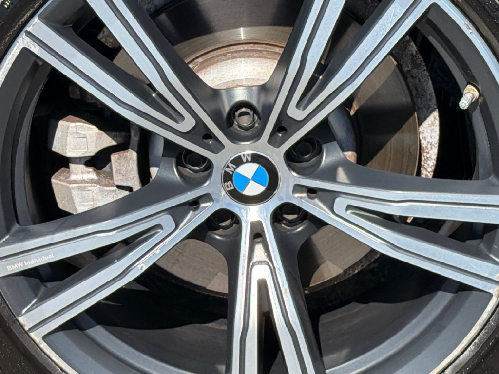 Used 2019 BMW 330i xDrive Sedan w/ Convenience Package AWD/4WD image 4