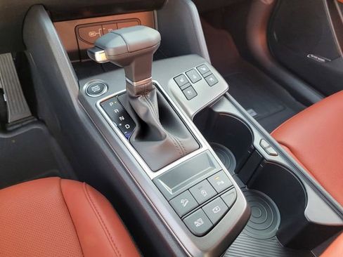 New 2026 Kia Sportage SX image 11