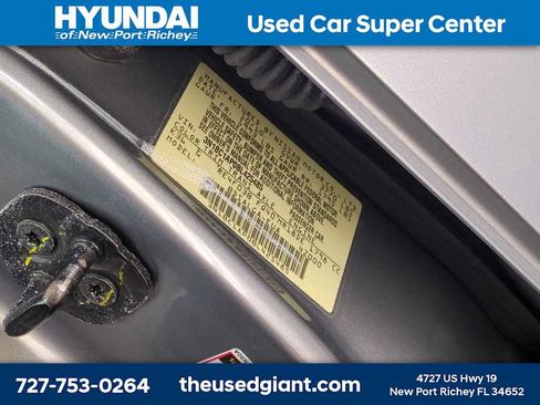 Used 2011 Nissan Versa Sedan FWD image 25