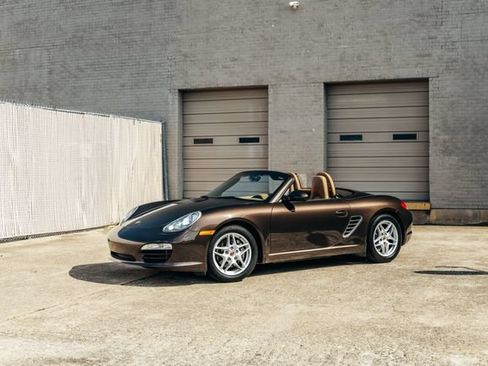 Used 2009 Porsche Boxster RWD image 18