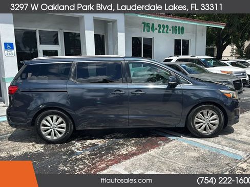 Used 2015 Kia Sedona EX FWD image 11