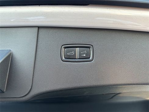 Used 2021 Porsche Cayenne Coupe image 43