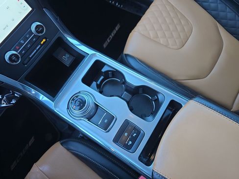 Used 2024 Ford Edge Titanium w/ Titanium Elite Package image 31